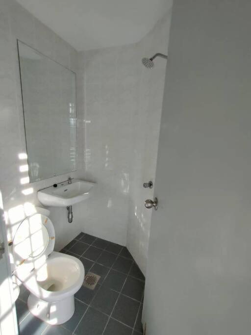 Kuching City 3Bedrooms Apartment Eksteriør billede
